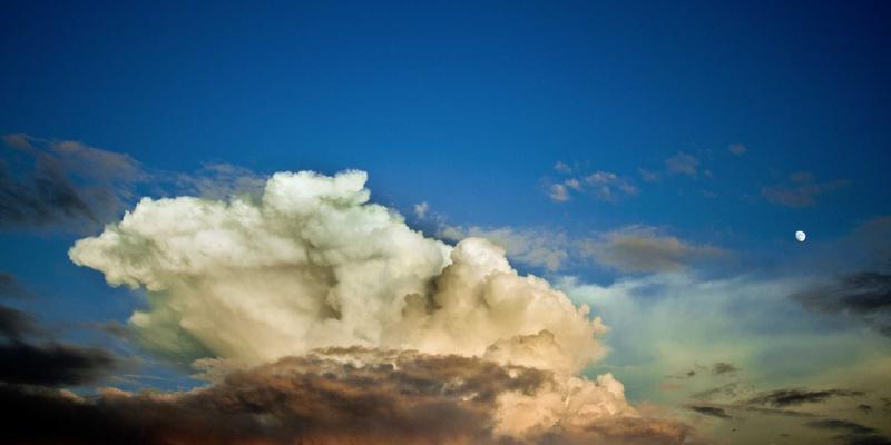 嘻哈84：说唱音乐的文化分水岭与永恒回响