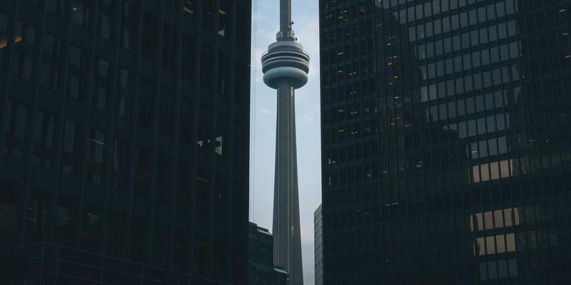 嘻哈电台文化：混音带、现场直播与地下推广的黄金时代