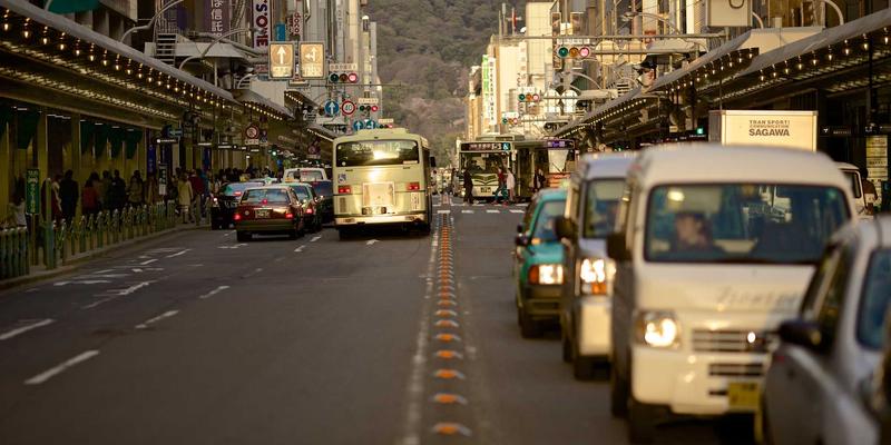 嘻哈音乐节品牌化运营：从街头派对到亿元级商业帝国的转型密码